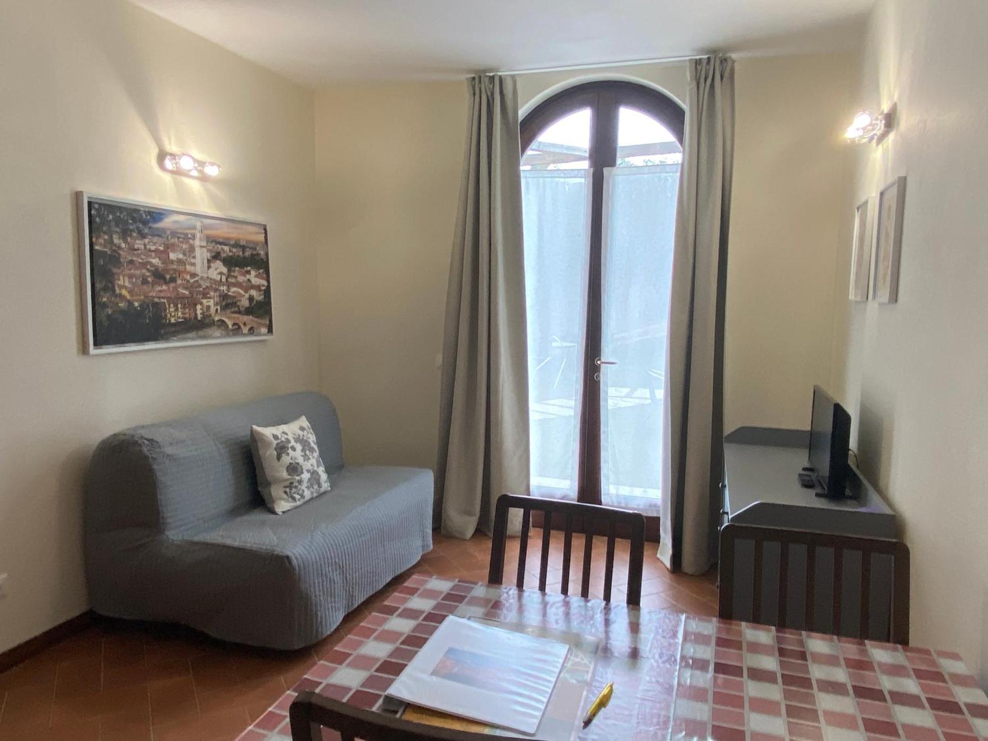 Residenza Cipressi E Olivi Apartment Verona Luaran gambar
