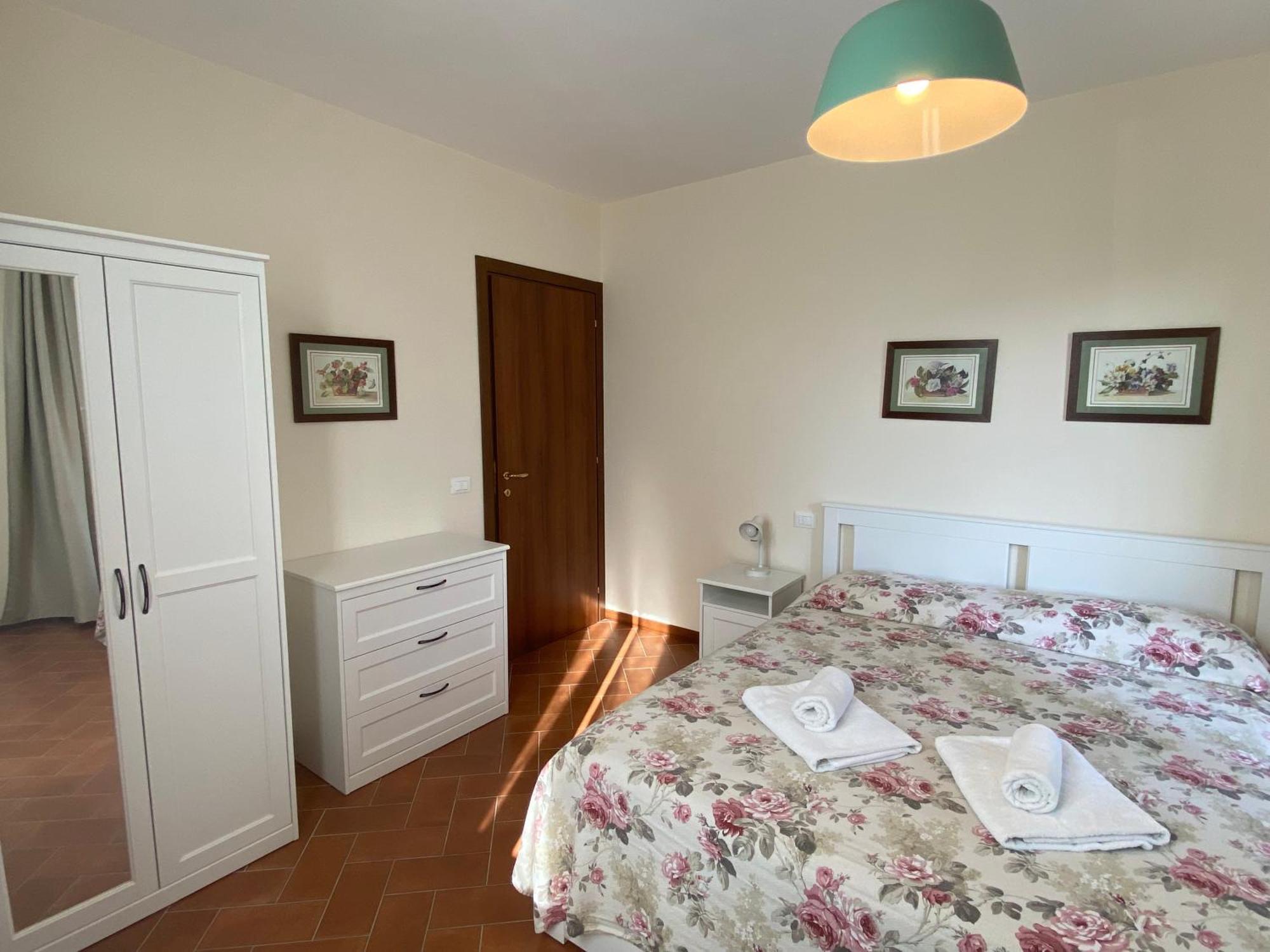 Residenza Cipressi E Olivi Apartment Verona Luaran gambar