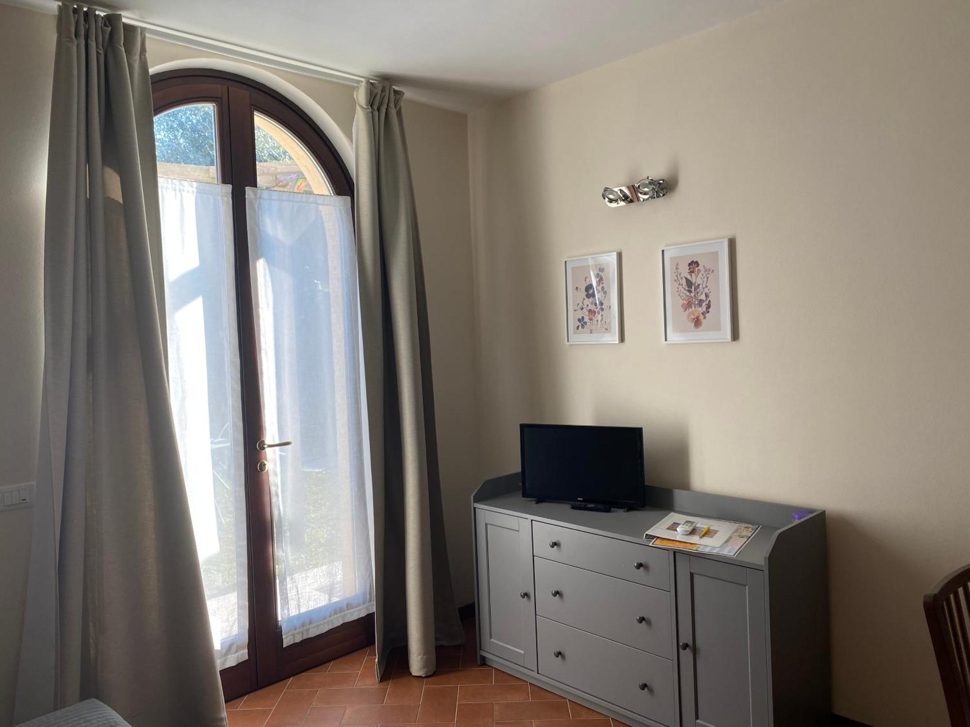Residenza Cipressi E Olivi Apartment Verona Luaran gambar